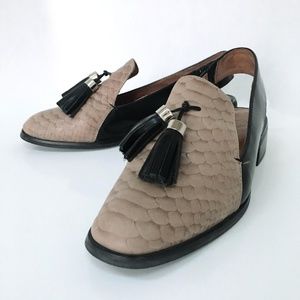 Jeffrey Campbell Lawless Tassel Loafer - size 6.5